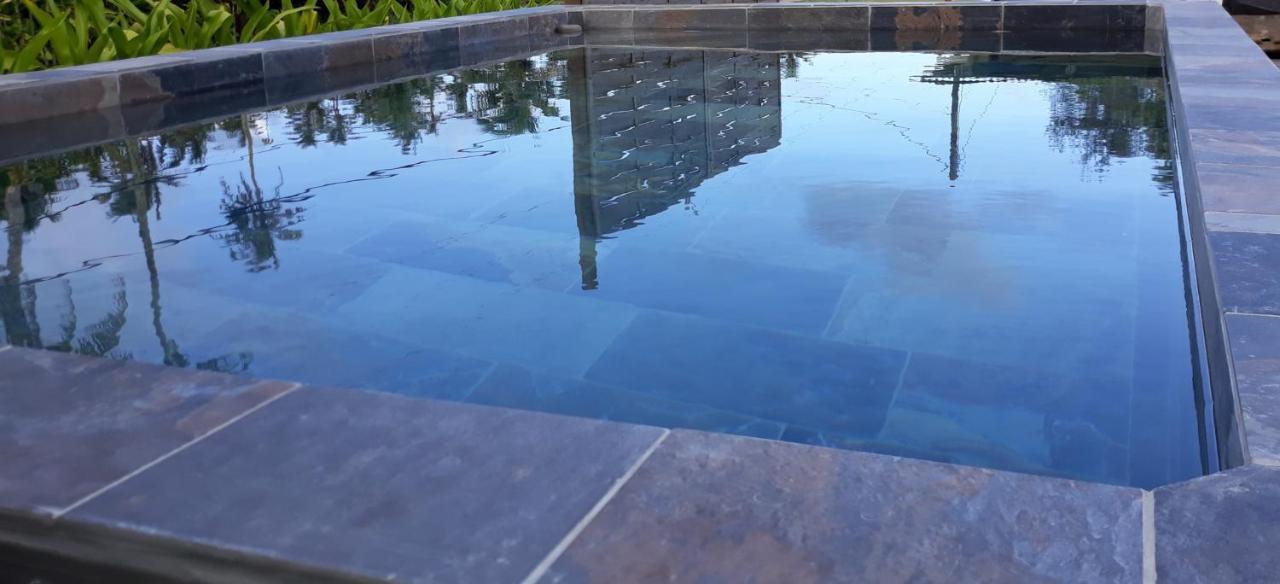 Mataura Mara'Ai Le Spot Tubuai Chambre Triple Taahueia Deluxe Sdb Privee Avec Piscine מראה חיצוני תמונה